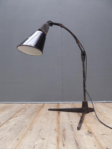 Walligraph V-Base Task Lamp