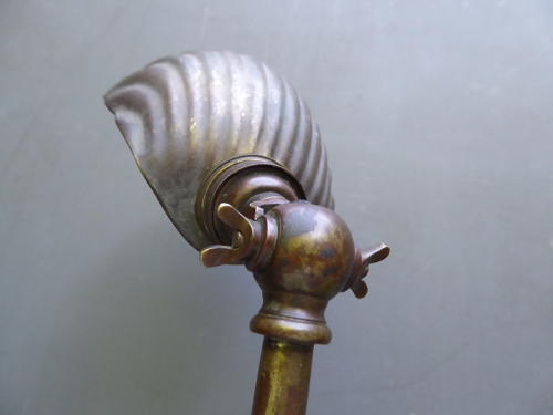 Pullman Lamp