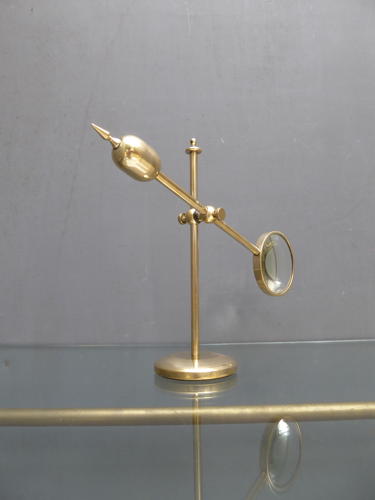 Counterbalance Jewellers Lens