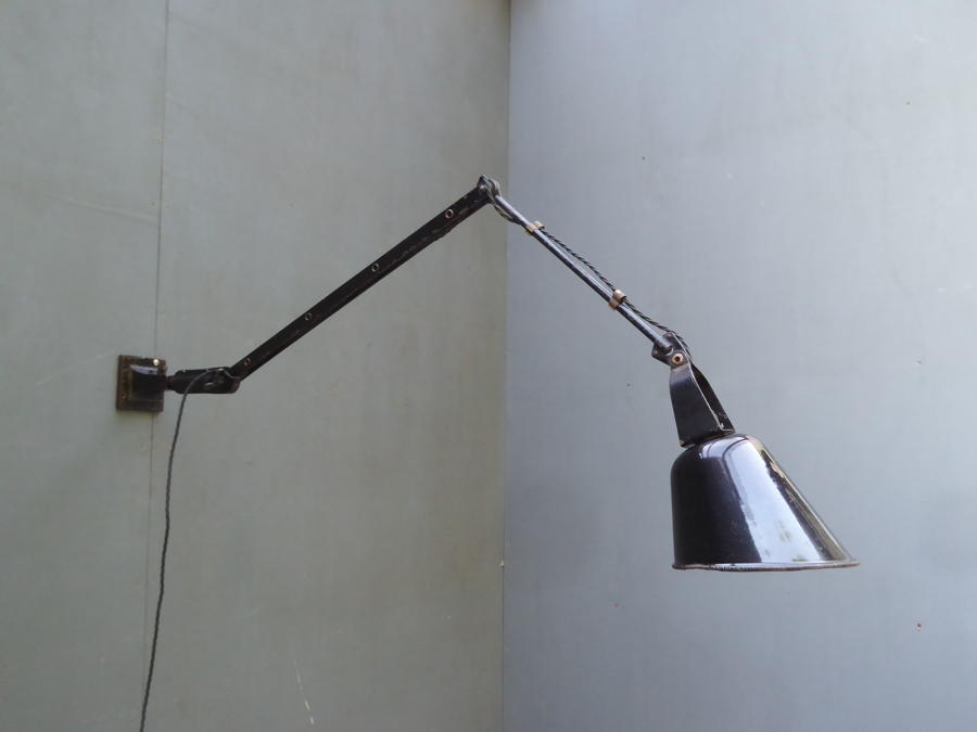 Walligraph Zonalite Lamp