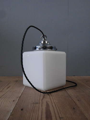 Small Opaline Cube Light