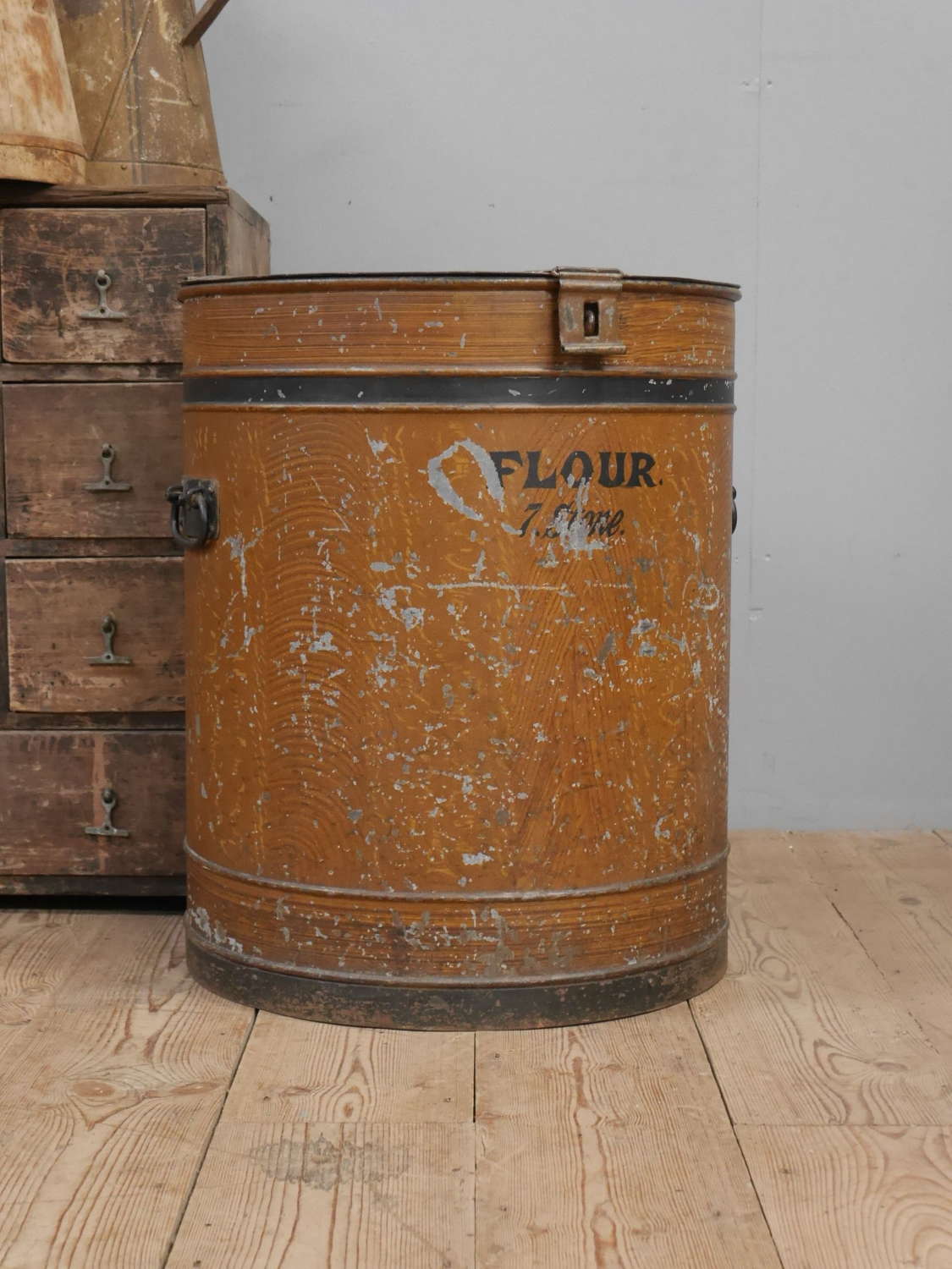 Large Country House Flour Bin
