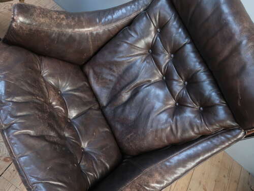 Pair of Falcon Chairs by Sigurd Ressell
