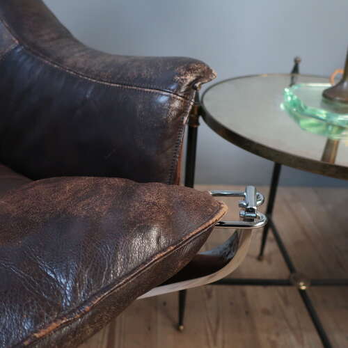 Pair of Falcon Chairs by Sigurd Ressell