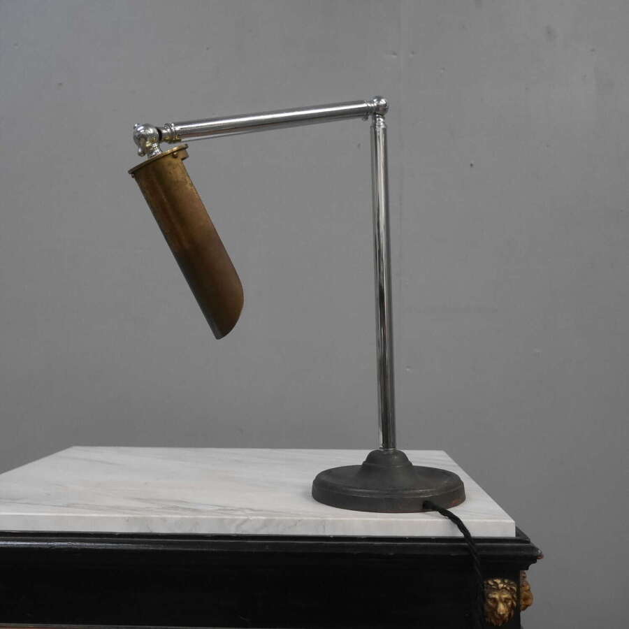 Articulated Desk Lamp
