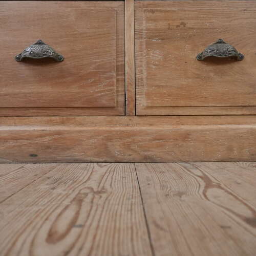 Bank of Oak Drapers Drawers