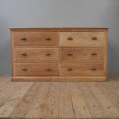 Bank of Oak Drapers Drawers